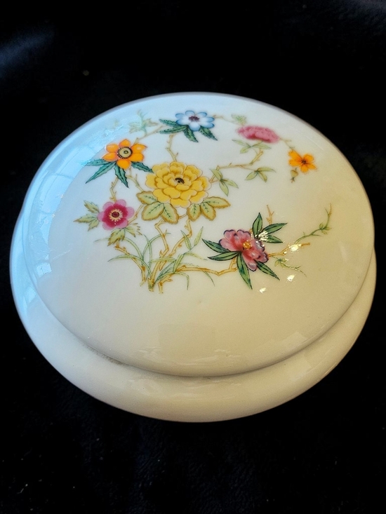 Other - Vintage Porcelain Floral Trinket Box